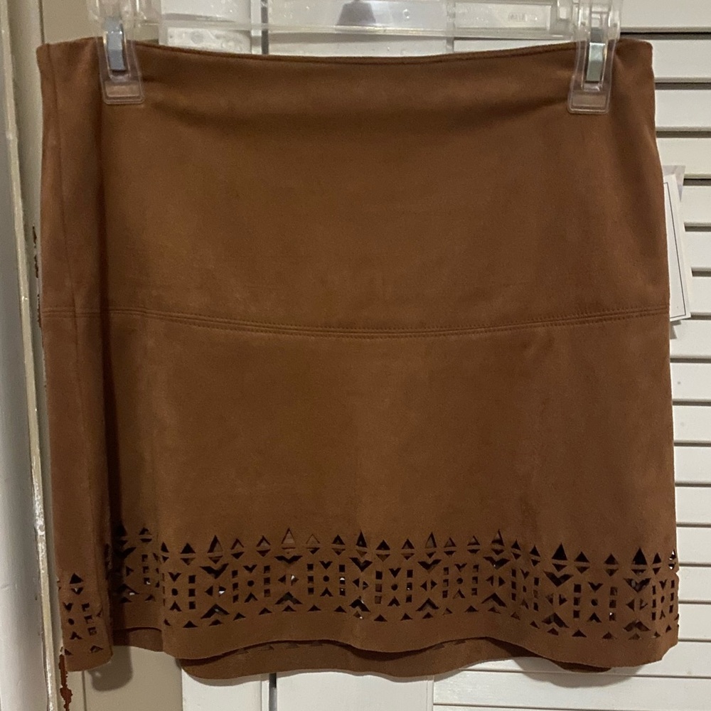 Jolt suede-like skirt